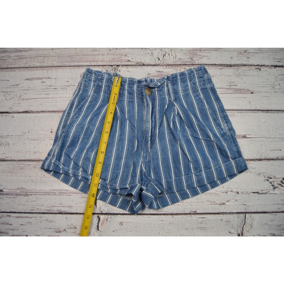 American Eagle Striped Pleated Cuffed Shorts Women Junior Size 0 Pre-Owned - Picture 3 of 11